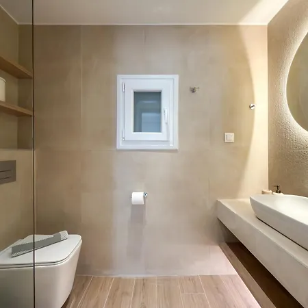 Luxury Downtown A2 سالونيك