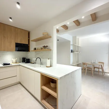 Luxury Downtown A2 Салоники