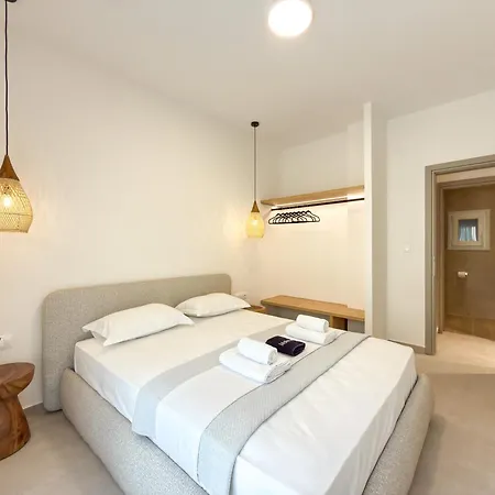 Luxury Downtown A2 Apartment *
